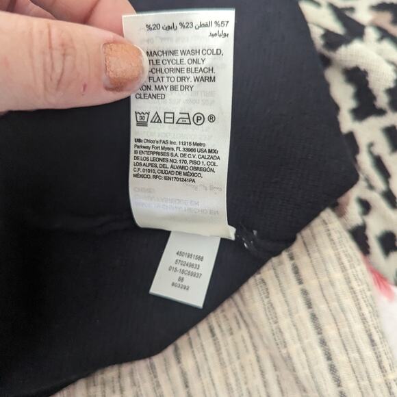 Chico's Black Tan Leopard Convertible Cardigan 1 = 8 Medium TWO LENGTHS Zipper - Picture 4 of 9